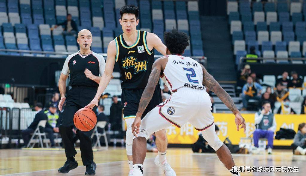 CBA:CBA常规赛：浙江广厦大战南京队CBA，孙铭徽砍下21分15次助攻助阵