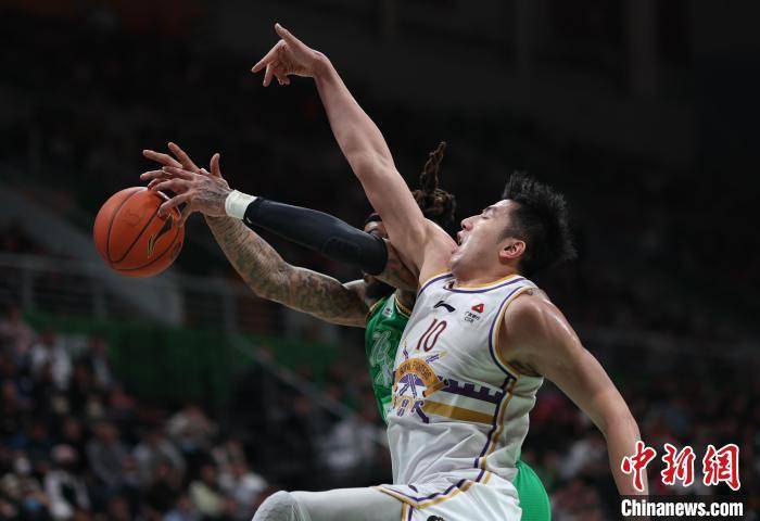 CBA:CBA常规赛：辽宁本钢主场胜北京控股