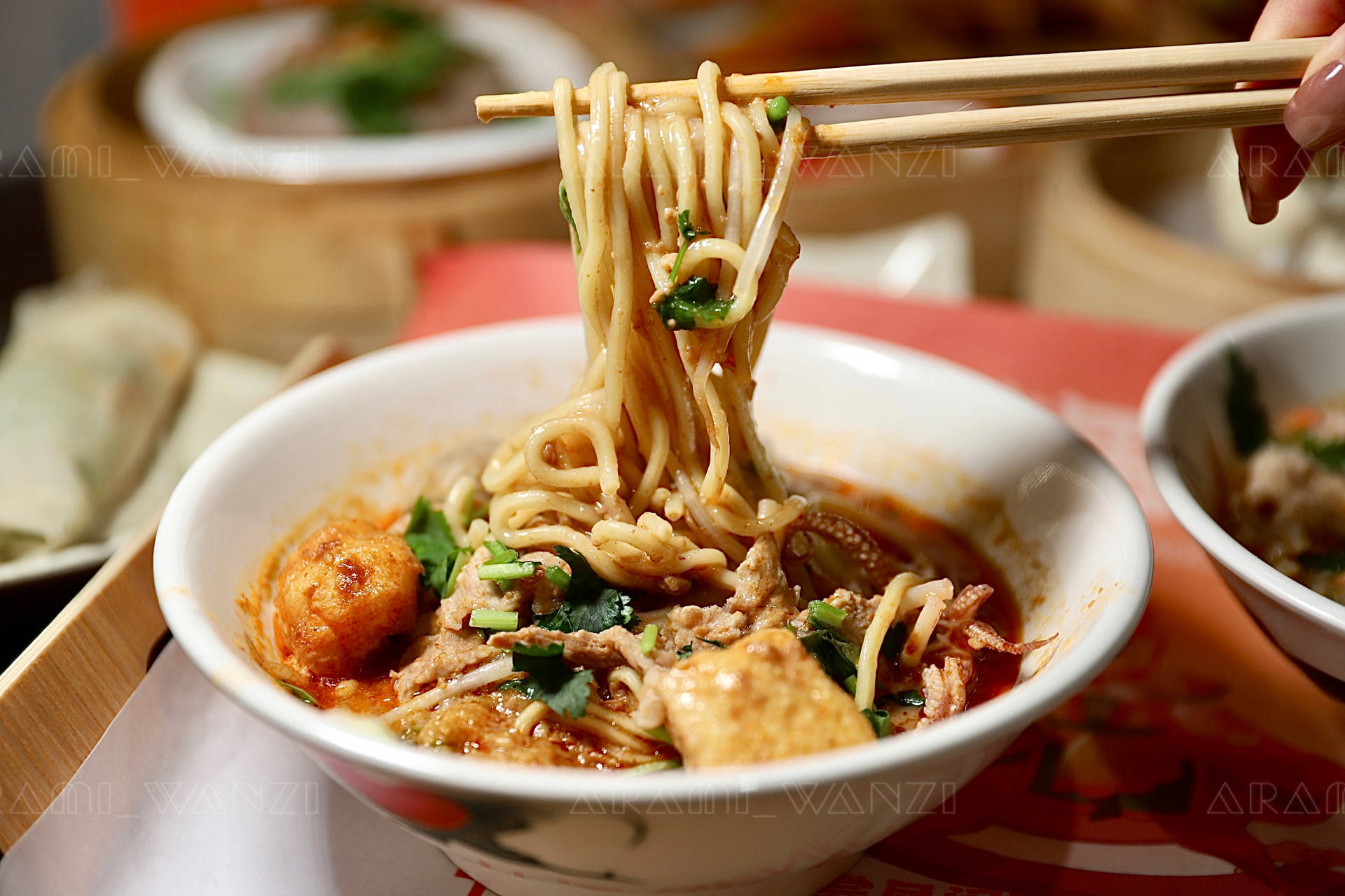 美食:曾厝垵美食新地标美食，一站式体验厦门民俗文化和地道闽南小吃