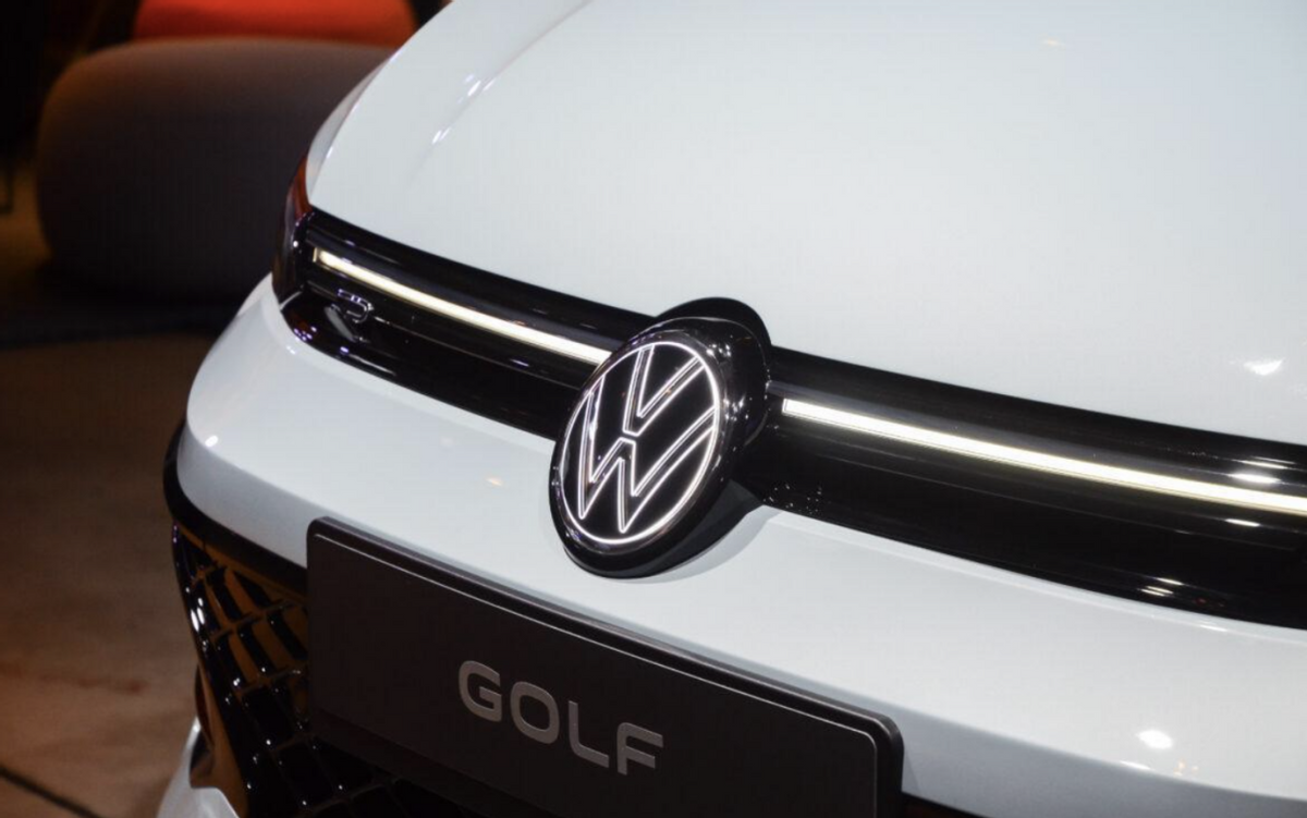 高尔夫:新高尔夫实车曝光高尔夫，最后一代燃油车，期待纯电吗？