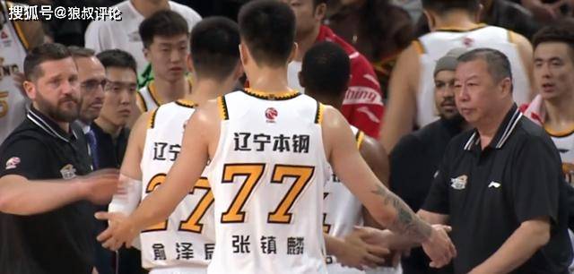 CBA:CBA最新排名：辽疆争榜首 广厦离奇崩盘 黑马战绩狂飙 江苏13连败