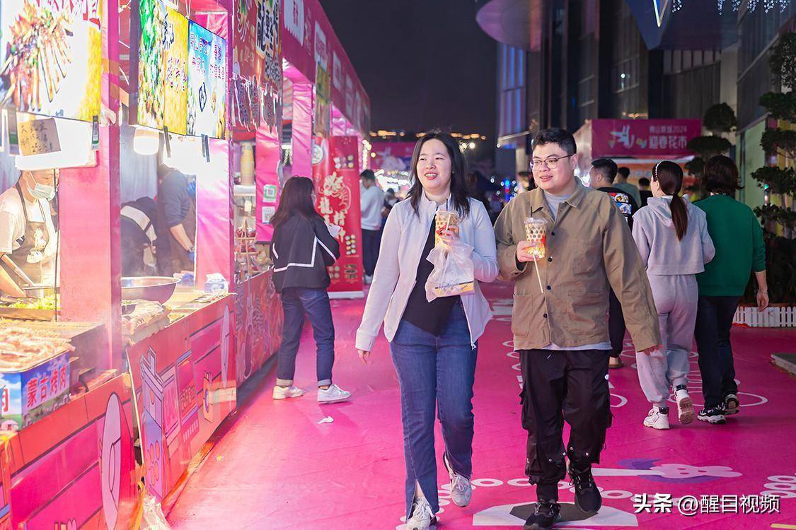 美食:图集｜佛山新城迎春花市灯光璀璨美食！行花街、叹美食年味十足