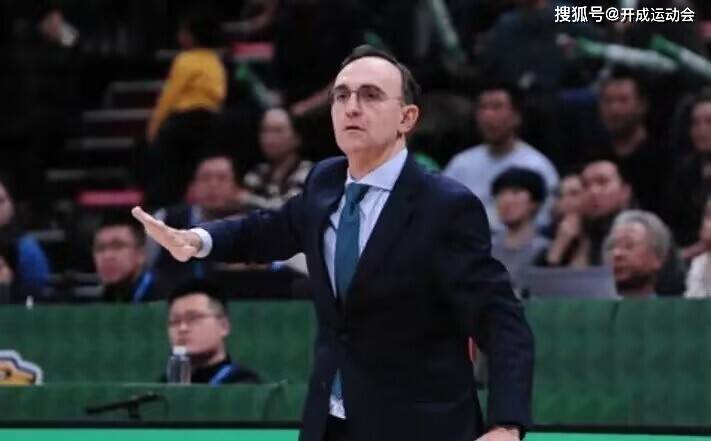 CBA:“辽篮传奇”杨鸣即将回归CBACBA，乌戈强烈要求，球迷集体欢呼！