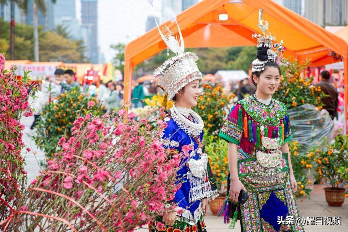 美食:图集 | 逛花市品美食看表演——2024文华迎春花市人潮涌动