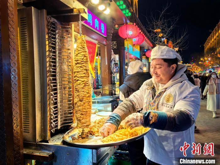 美食:（新春走基层）与美食“赴约” 品味“舌尖上的喀什”