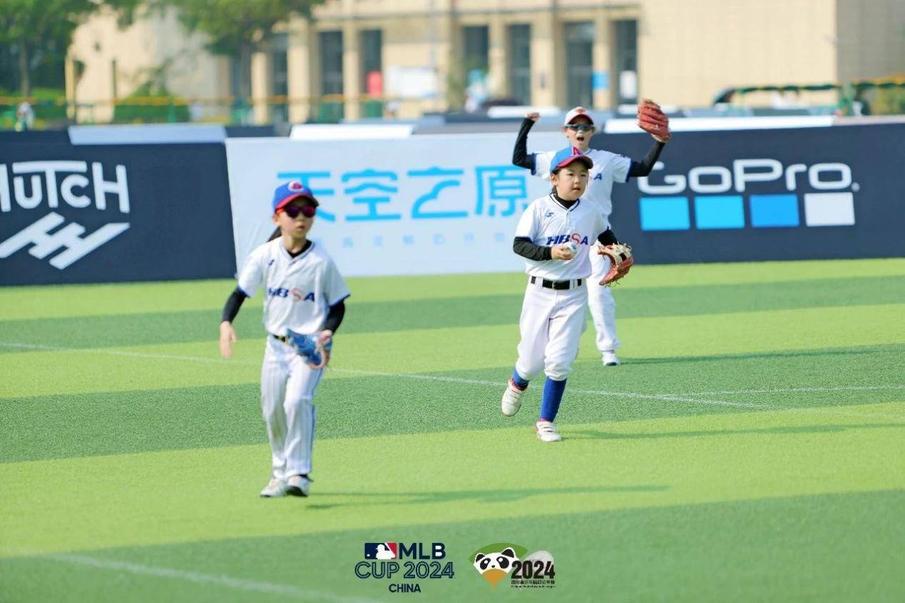 棒球:天空之原牦牛奶助力四川青少年棒球公开赛