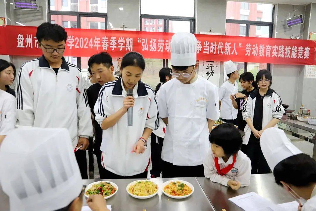 美食:【文明校园】“烟火气”拉满！美食小当家美食，厨艺大比拼