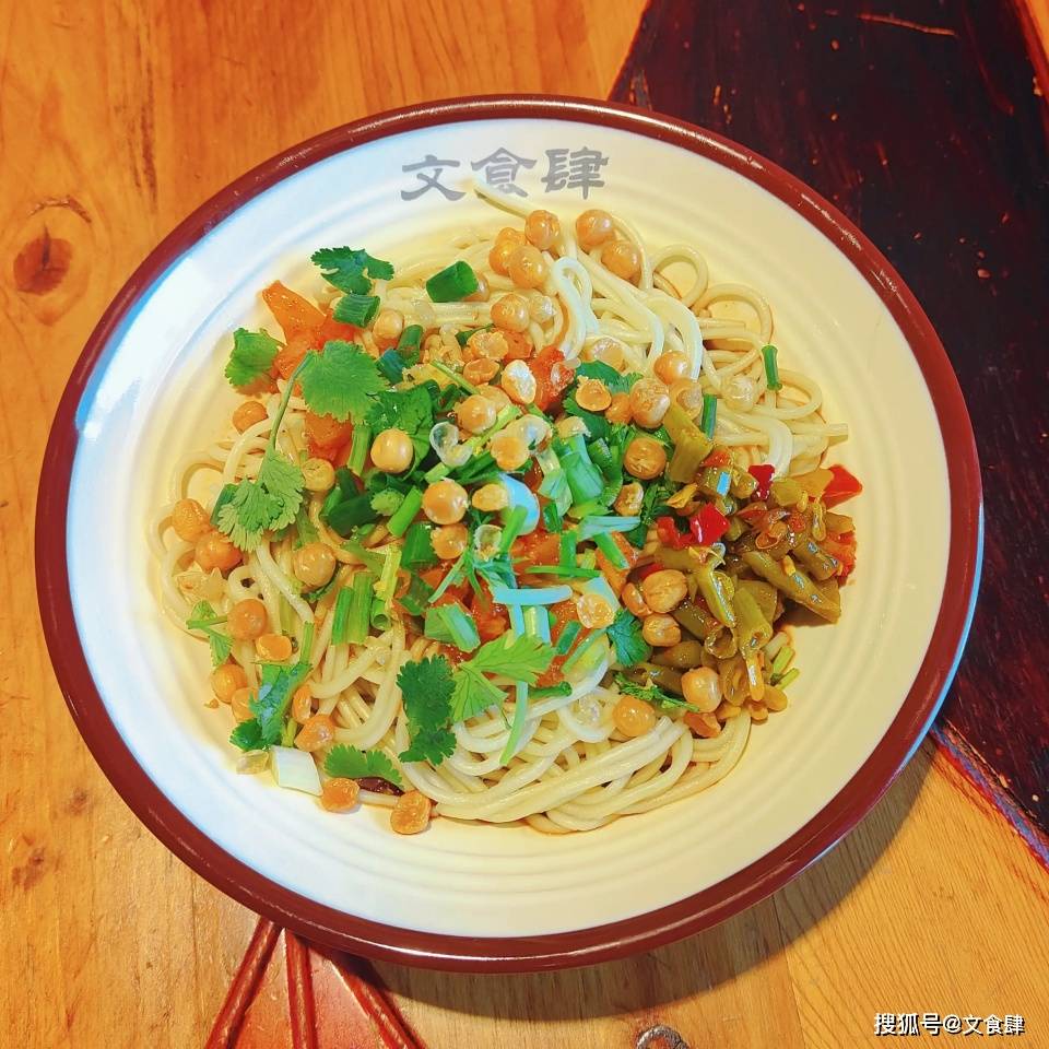 美食:保定美食推荐：文食肆热干面美食，一碗难忘的日常滋味