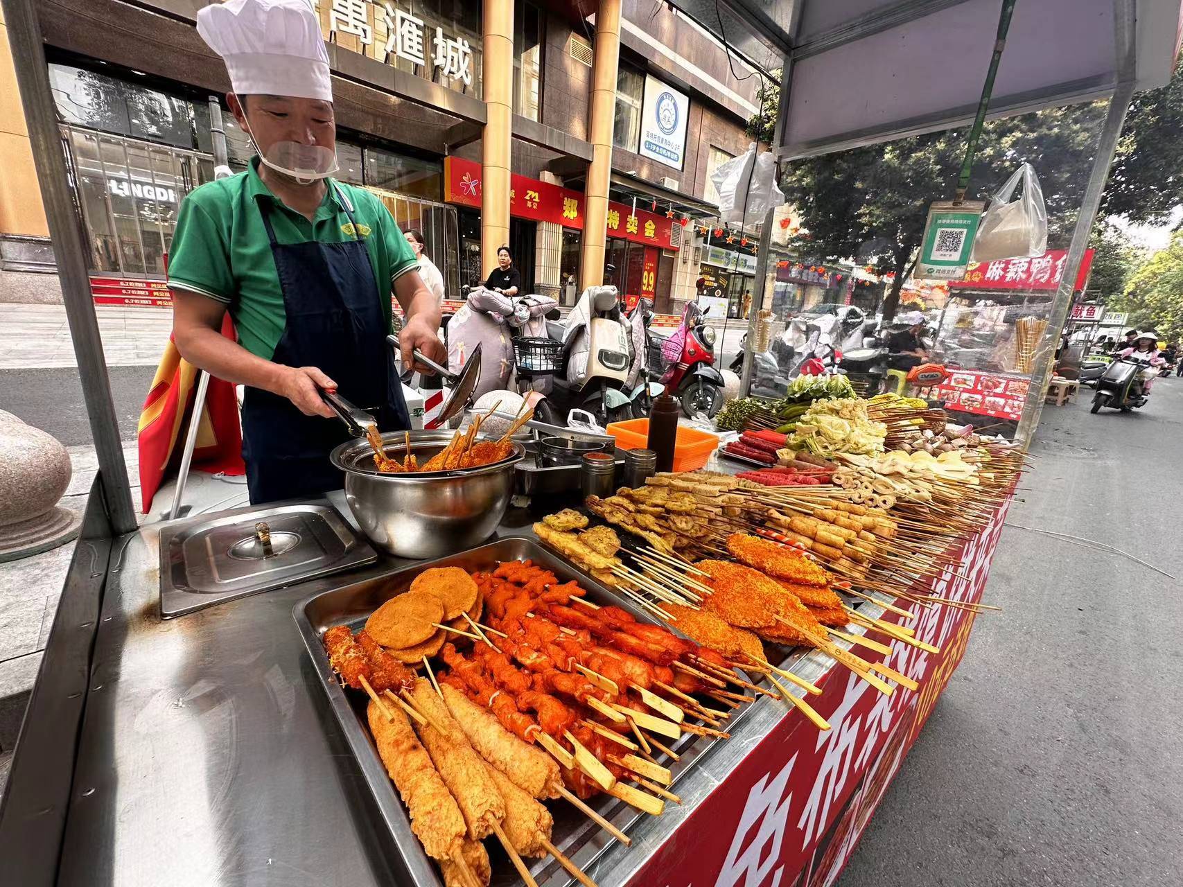 美食:长虹时光里美食文化街5月30日开市啦美食，快来打卡哦~~~