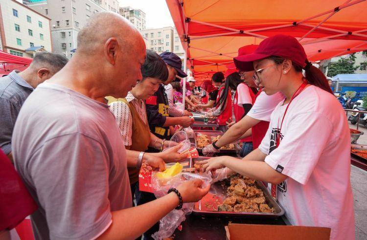 美食:品风味美食美食，享美妙时光！田寮社区这个美食节人气“爆棚”