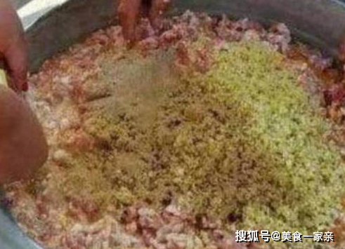 美食:去乡下亲戚家做客美食，他们做的这道美食没见过，尝了以后傻眼了！