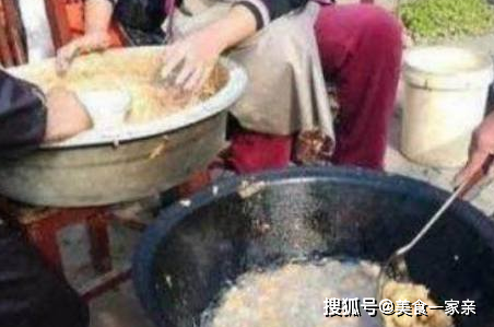 美食:去乡下亲戚家做客美食，他们做的这道美食没见过，尝了以后傻眼了！