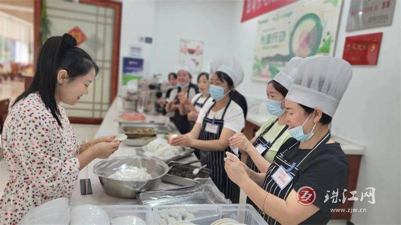 美食:南方电网云南曲靖供电局驻村工作“食在当夏”特色美食进食堂