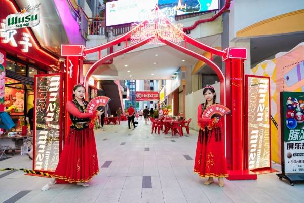 美食:乌苏啤酒音乐美食节硬核开幕美食，音乐+美食点燃上海夜经济！